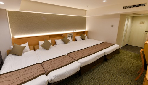 Deluxe Quadruple Room, Non Smoking (West Wing)