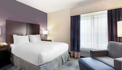Standard Room, 1 Queen Bed, Accessible, Bathtub