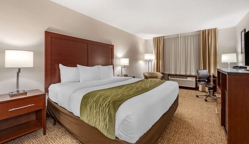 Room, 1 King Bed, Non Smoking, Hot Tub
