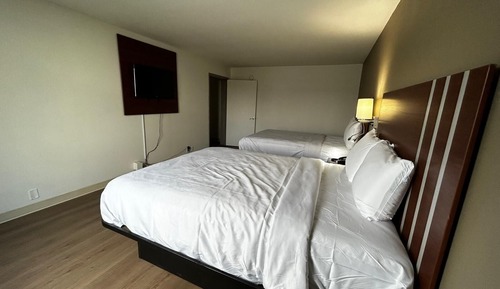 Room, 2 Queen Beds, Accessible, Non Smoking