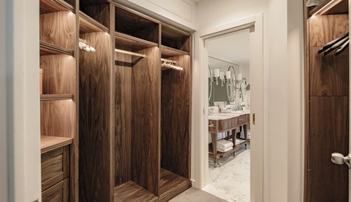 Signature Suite