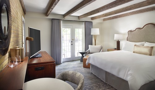 Premier Room, 1 King Bed, Balcony