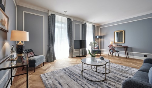 Deluxe Junior Suite