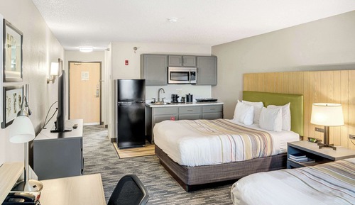 Room, 2 Queen Beds, Non Smoking, Kitchenette