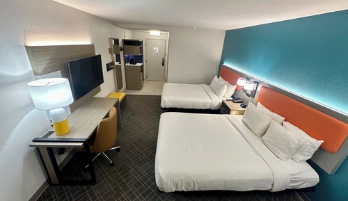 Room, 2 Queen Beds, Non Smoking