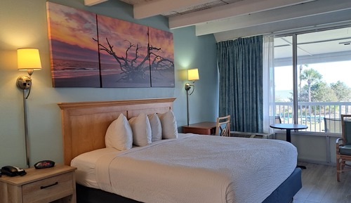 Suite, 1 King Bed, Non Smoking, Ocean View (2nd Floor)