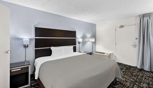 Room, 1 King Bed, Accessible, Non Smoking