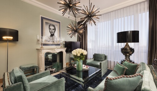 Suite (Park Suite w. free Club Lounge Access)