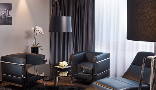 Club Suite with free Club Lounge Access