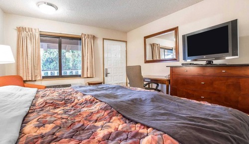 Standard Room, 1 King Bed, Non Smoking