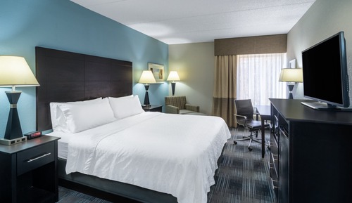 Standard Room, 1 King Bed