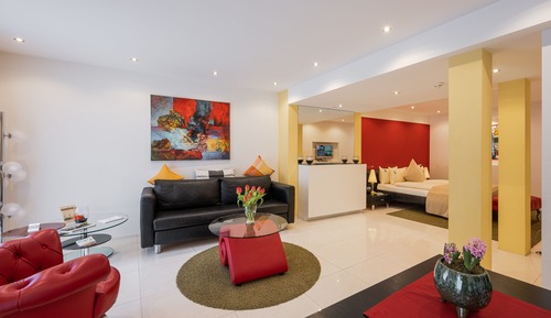 Exclusive Suite, 1 King Bed with Sofa bed, Kitchenette