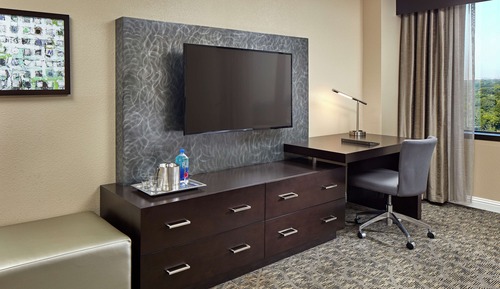 Suite, 1 King Bed, Non Smoking (Conference)