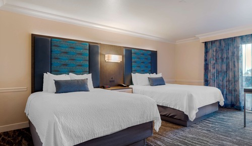 Standard Room, 2 Queen Beds, Non Smoking, Refrigerator