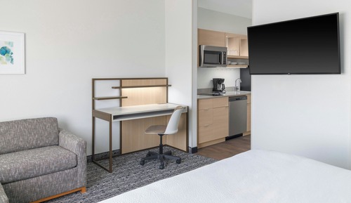 Room, 1 King Bed with Sofa bed (Hearing Accessible)