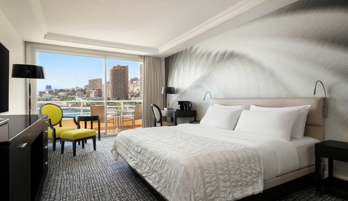 Deluxe Room, 1 King Bed, Balcony, Partial Sea View