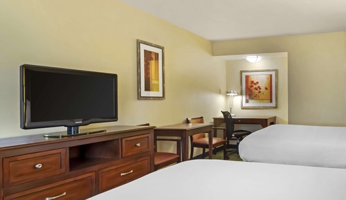 Standard Room, 2 Double Beds, Non Smoking, Refrigerator & Microwave (1st Floor)