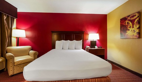Standard Room, 1 Queen Bed, Non Smoking