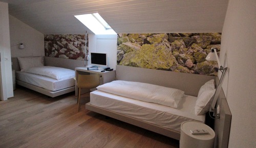 Economy Room, 2 Twin Beds