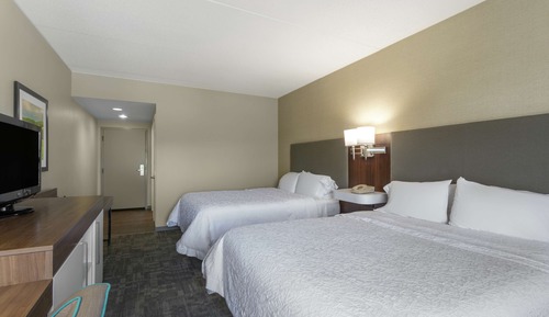 Two queen bed non smoking