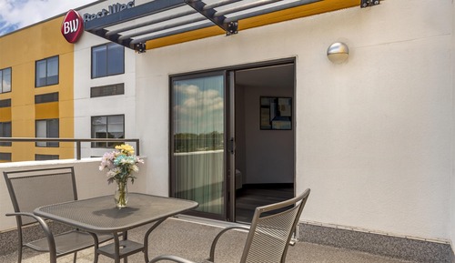 Standard Room, 1 King Bed, Non Smoking, Balcony (with Sofabed)