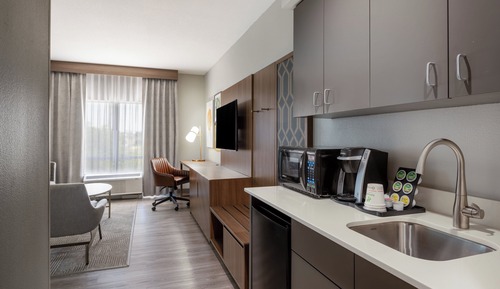 Suite, 1 King Bed, Accessible (Communications, Roll-In Shower)