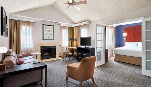 Suite, Multiple Beds, Accessible (Mobility Roll in Shower Two Bedrooms)