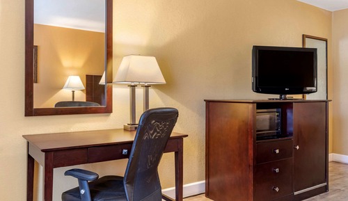 Standard Room, 1 King Bed, Smoking