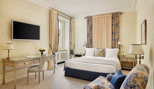 Deluxe Room Ville View