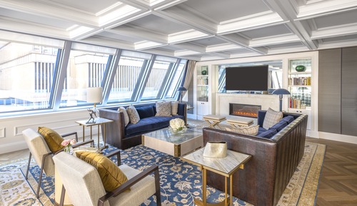 Club Suite (Chairman)