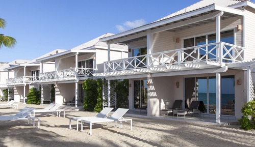 Premium Beachfront Suite