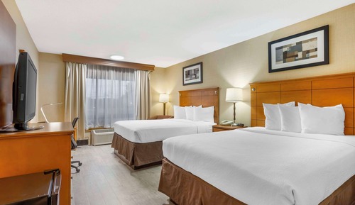 Standard Room, 2 Queen Beds, Accessible, Bathtub