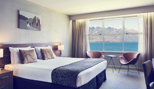 Deluxe Room, 1 King Bed, Lake View