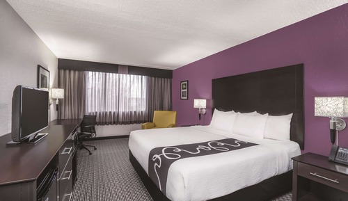 Deluxe Room, 1 King Bed, Non Smoking