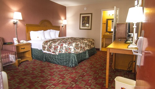 Standard Room, 1 King Bed