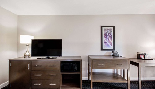 Room, 1 Queen Bed, Accessible, Non Smoking (Mobility Accessible)