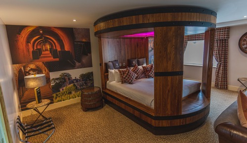 Suite, 1 King Bed, Non Smoking, Sauna