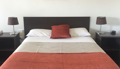 Single Corporate Room