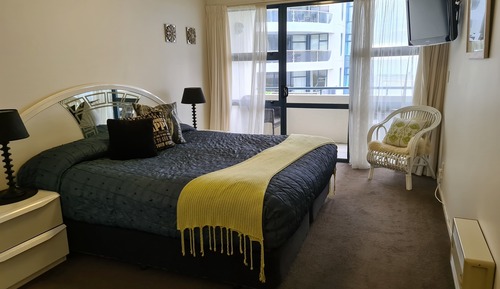 1 Bedroom Honeymoon Spa Suite