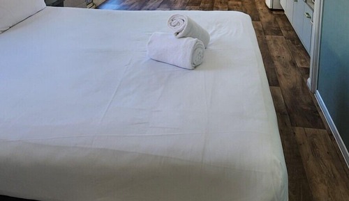 Studio Cabin – 2 Pax