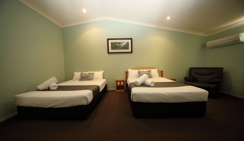 Executive Queen Twin Room