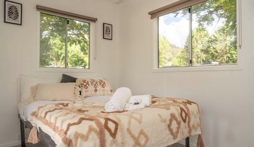 Budget Ensuite Cabin - 4B - Pet Friendly