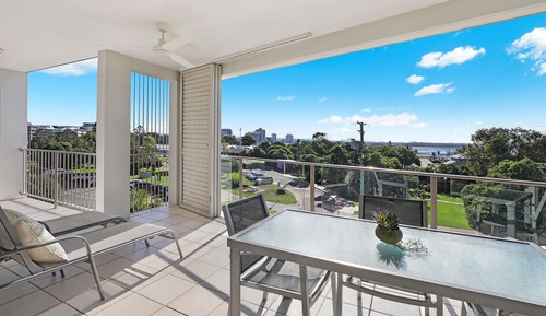 Apartment 2 Bedroom Water View - Level 2