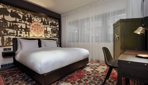 Premium Room, 1 King Bed, Non Smoking