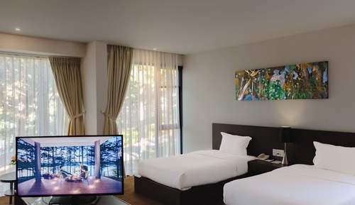 Deluxe Twin Room
