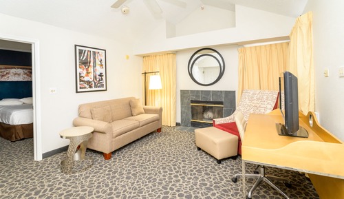 Suite, 2 Bedrooms, Accessible