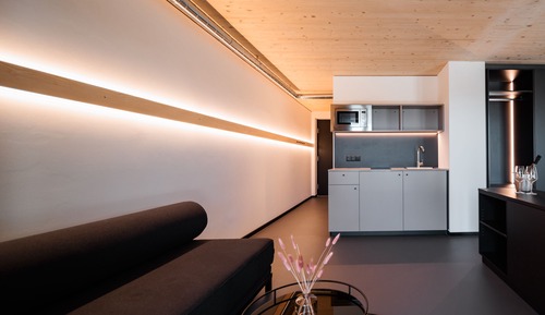 Design Studio, Balcony