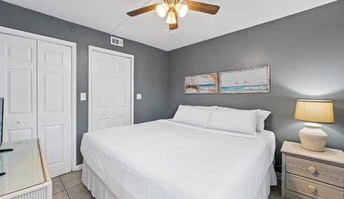Condo, 1 Bedroom, Beachfront (102 E)