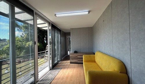 Basic Double Room, 1 Queen Bed, Mountain View, Annex Building