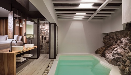 Three Bedroom Villa With Two Pools